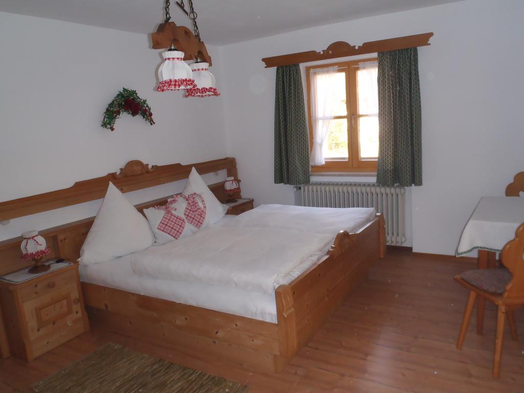 Ferienhaus Bergfreund Mittenwald Værelse billede