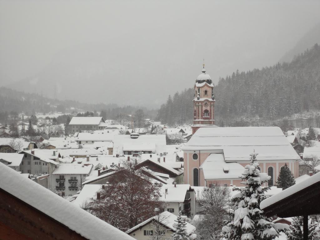 Ferienhaus Bergfreund Mittenwald Værelse billede